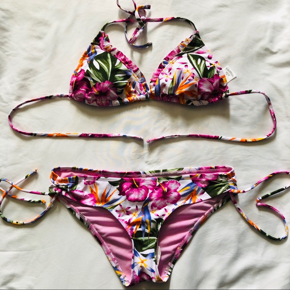 Mossimo 2 pc. bathing suit: Medium